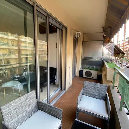 06bg - Studio 600m From The Beach - Private Parking Апартаменты