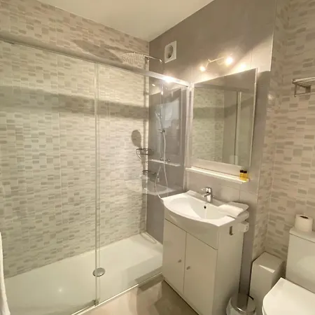 Lägenhet 06bg - Studio 600m From The Beach - Private Parking Cagnes-sur-Mer