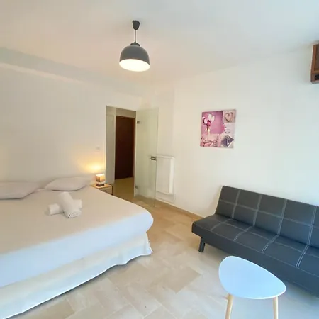 Apartment 06bg - Studio 600m From The Beach - Private Parking